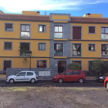 Karin Apartman *